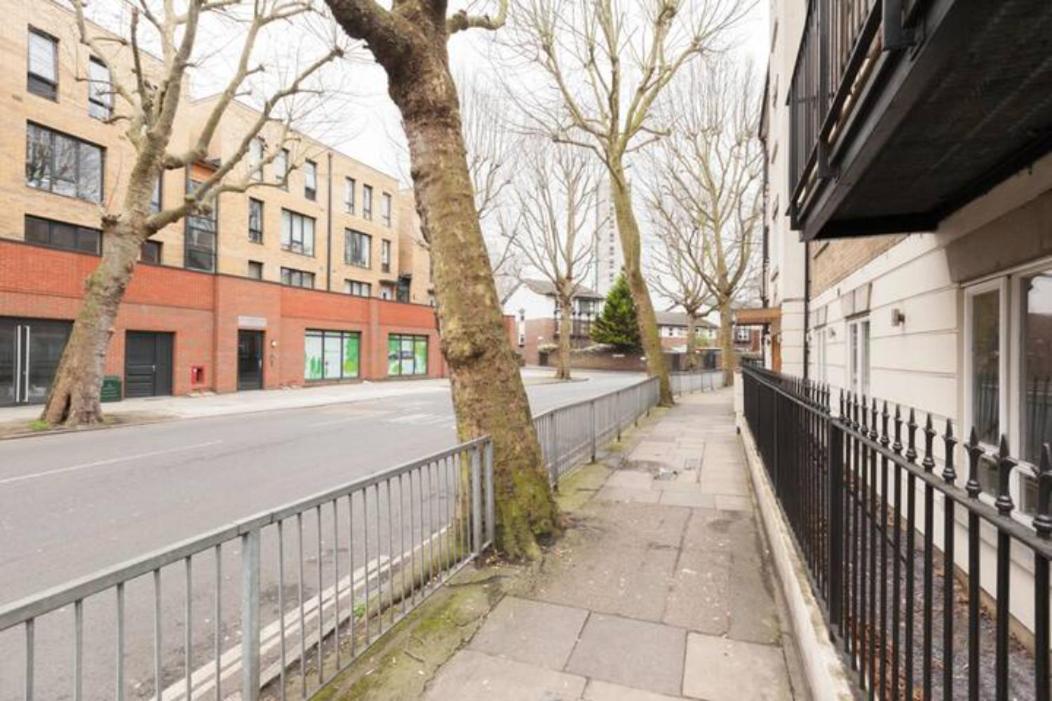 Three Bedroom Apartment By Beautiful Park ロンドン エクステリア 写真
